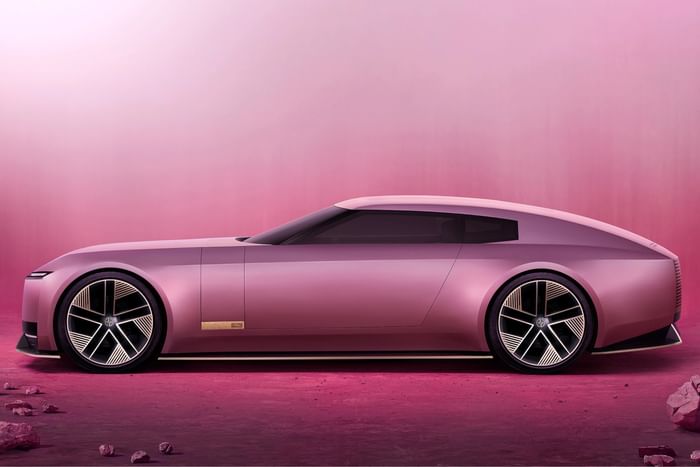 Range Rover Electric launch delayed to 2026